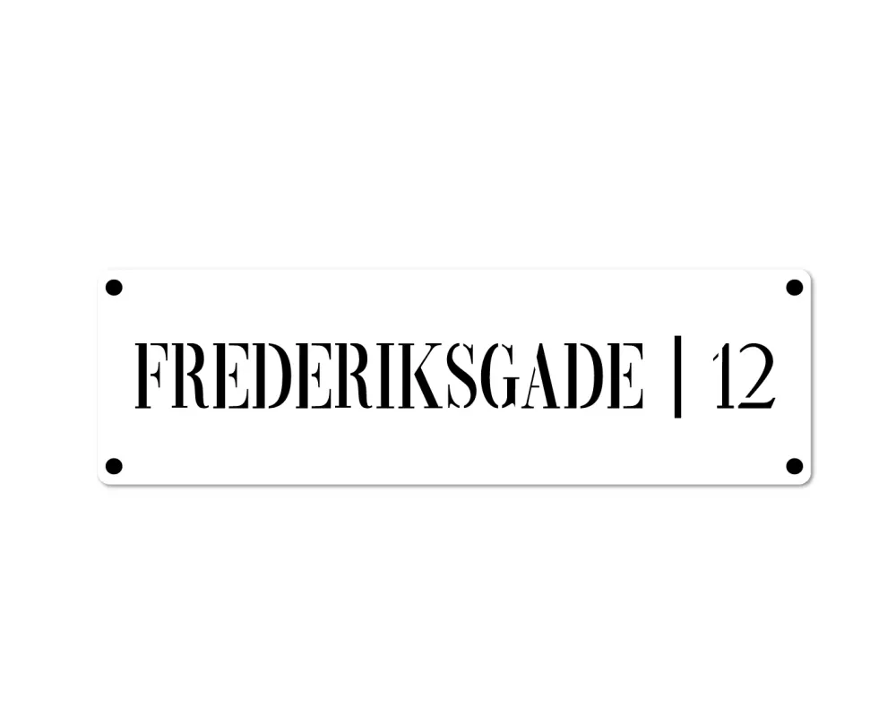 Husnummer skilt med navn og addresse - Present-day Hvidt