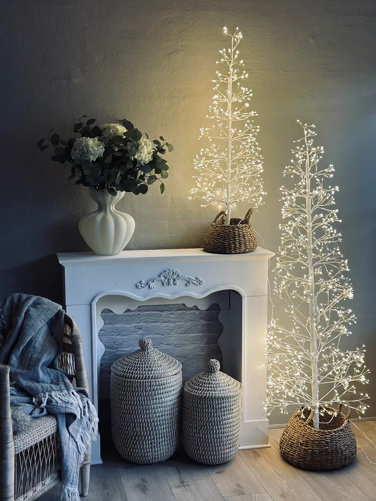 Juletræ med 1600 led lys - Alabast
