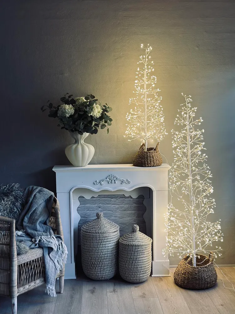 Juletræ med 1600 led lys - Alabast