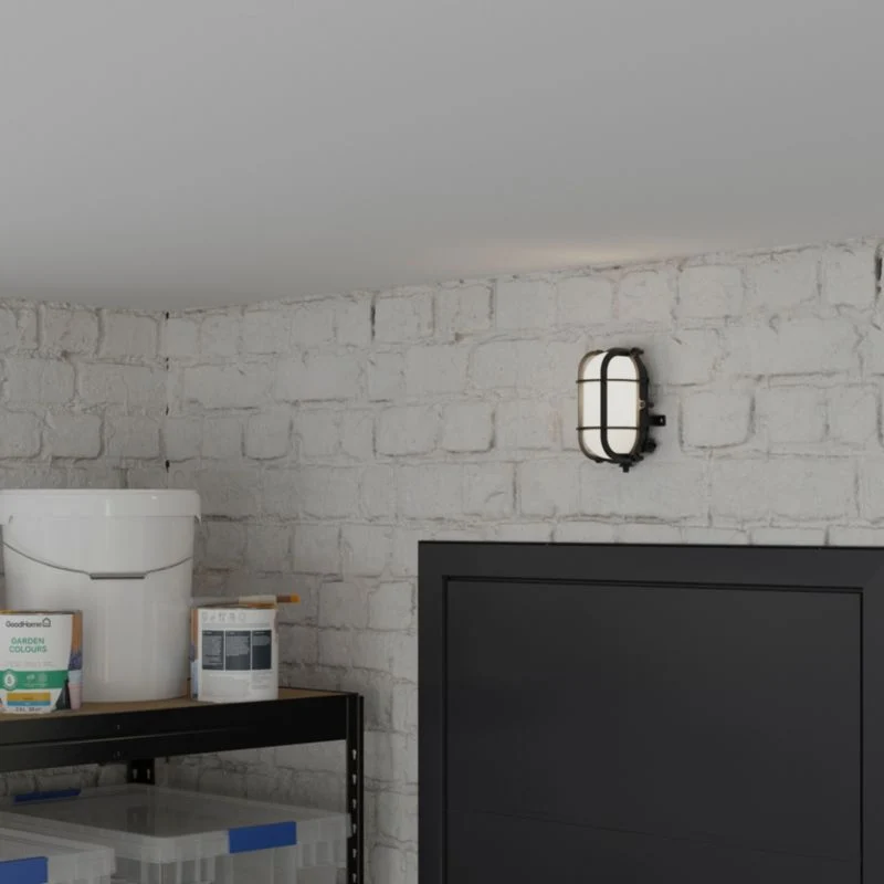 Mountable Klenova E27 IP44 ebony plafond