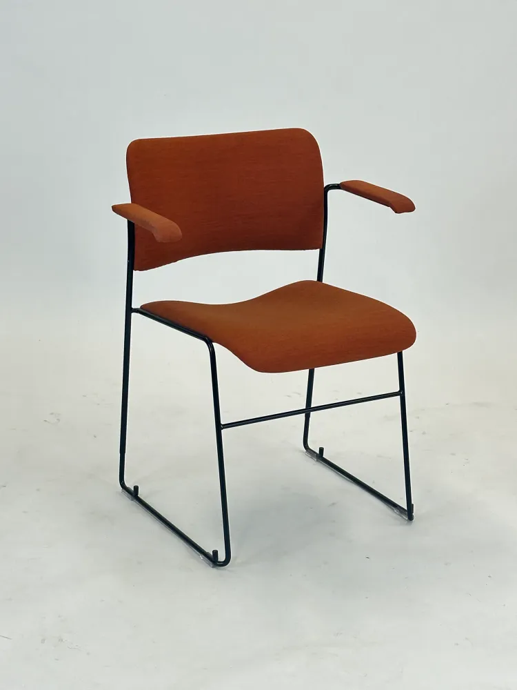 40/4 Konferencestol - Howe apricot