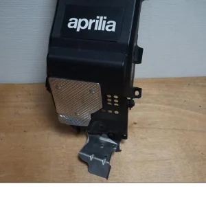 undertail Aprilia