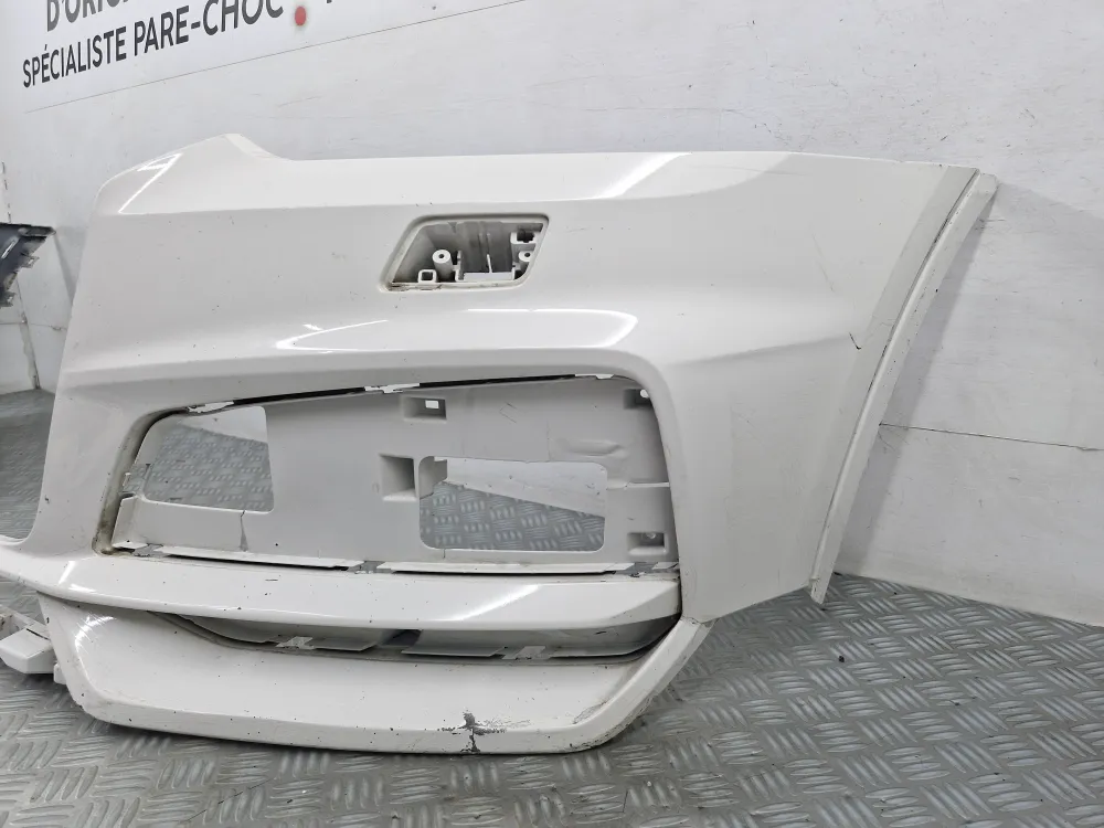 Forreste kofanger Audi Q3 (8U) Fase 2 original brugt (02/2015 - 06/2019)