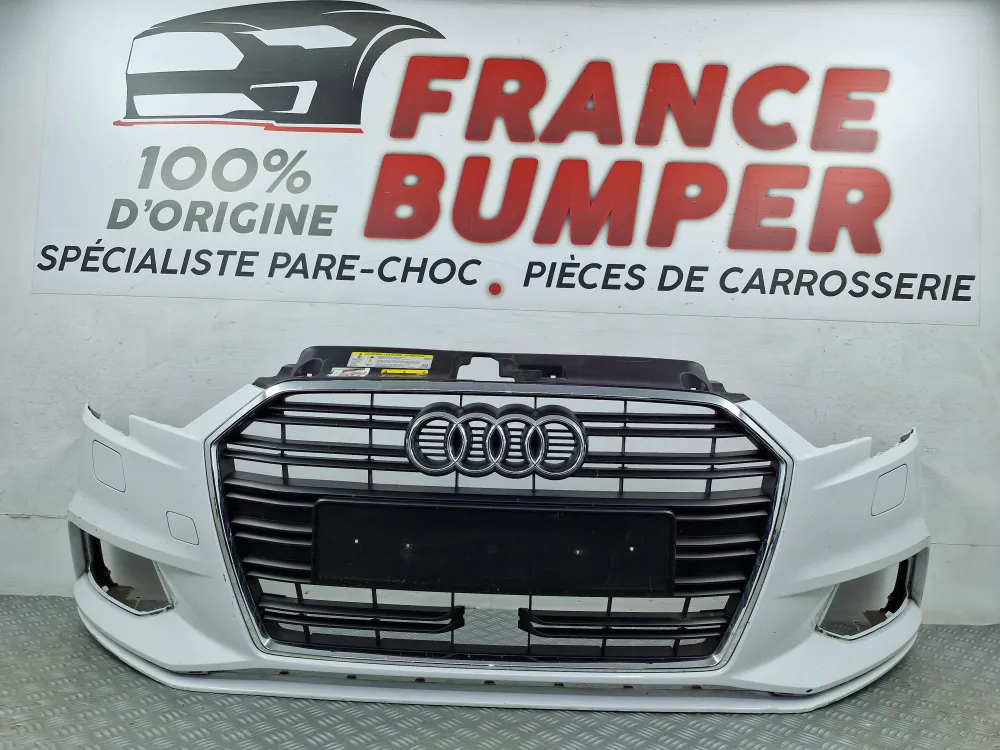 Forreste kofanger Audi A3 (3) (8V) fase 2 sedan (Fra 08/2016) brugt