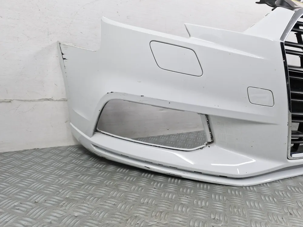 Forreste kofanger Audi A3 (3) (8V) fase 2 sedan (Fra 08/2016) brugt