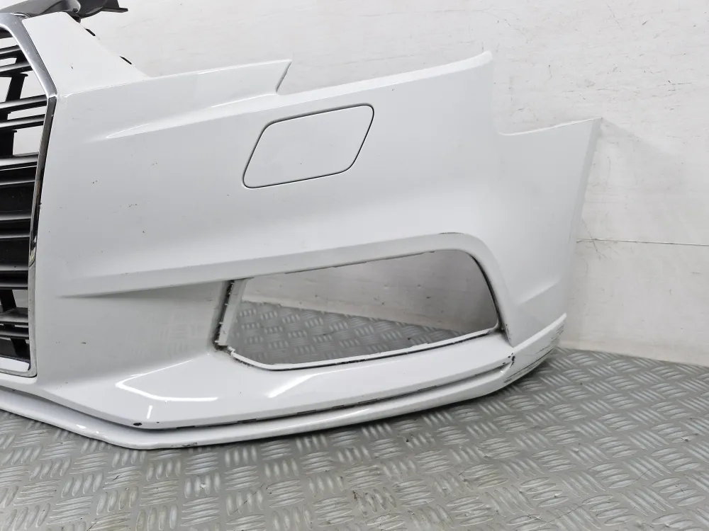 Forreste kofanger Audi A3 (3) (8V) fase 2 sedan (Fra 08/2016) brugt