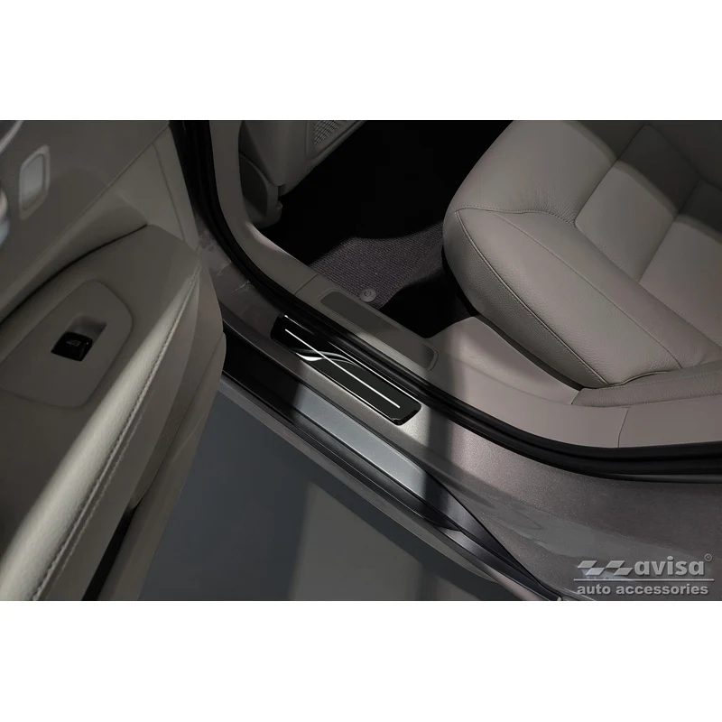 Avisa, Bagkofangerbeskytter, Blank Sort, Rustfritstål, passer til Volvo V90 2016- 'Hybrid' - 4-dele