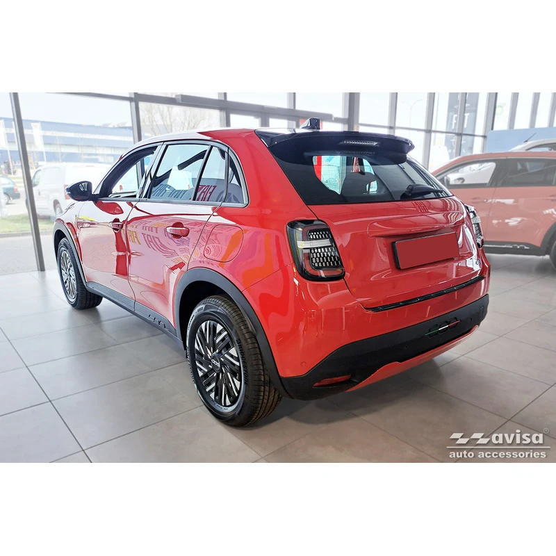 Avisa, Bagkofangerbeskytter, 3D ægte carbon, passer til Fiat 600 Hybrid & 600e 2023- 'Ribs'