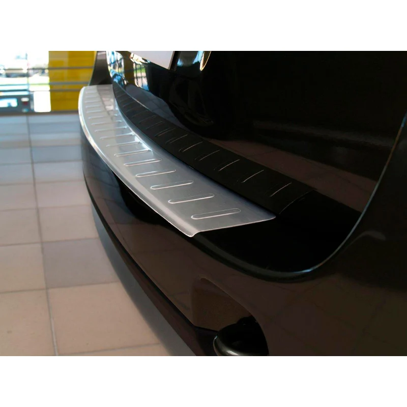 Avisa, Bagkofangerbeskytter, Rustfritstål, passer til Dacia Duster 2010-2017 'Ribs'