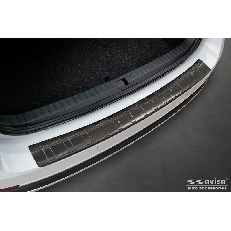 Avisa, Bagkofangerbeskytter, Sort, Rustfritstål, passer til Skoda Octavia Scout (NX5) 2020- 'Ribs'
