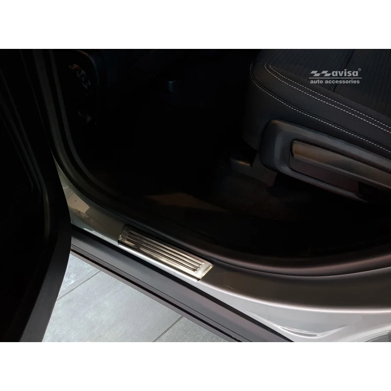 Avisa, Trinbeskyttere, Rustfritstål, passer til Ford Kuga III 2019-2024 & FL 2024- 'Lines' - 4-dele