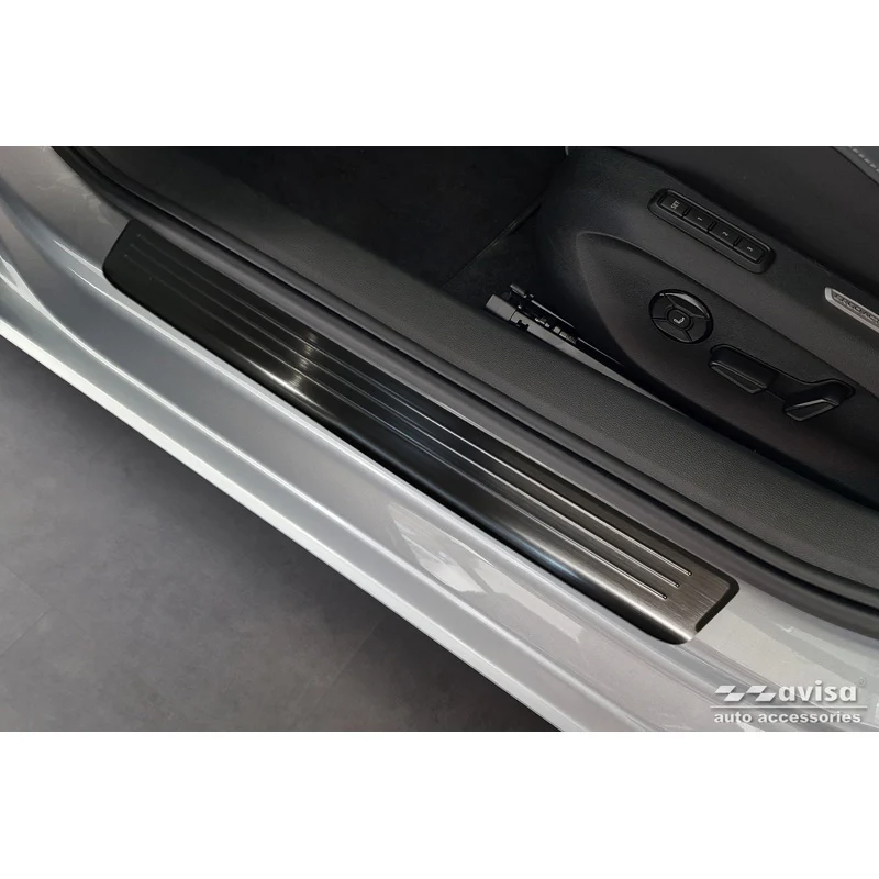 Avisa, Trinbeskyttere, Sort, Rustfritstål, passer til Volkswagen Passat Variant (CJ5) incl. R-Line & Hybrid 2024- / Skoda...