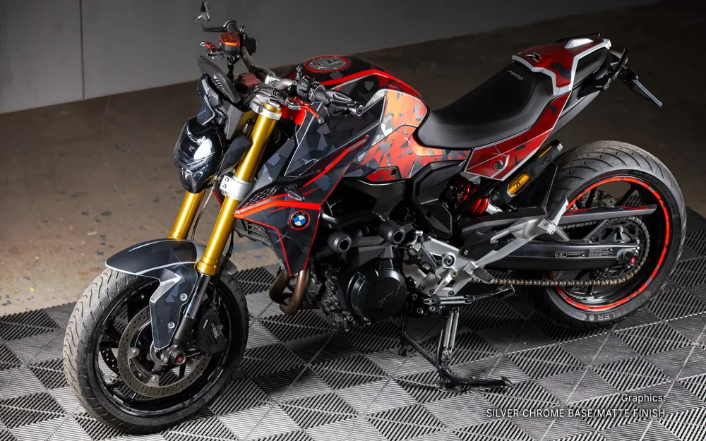 BMW F 900 R DEKOR - "Flake" (Sort/Rød)