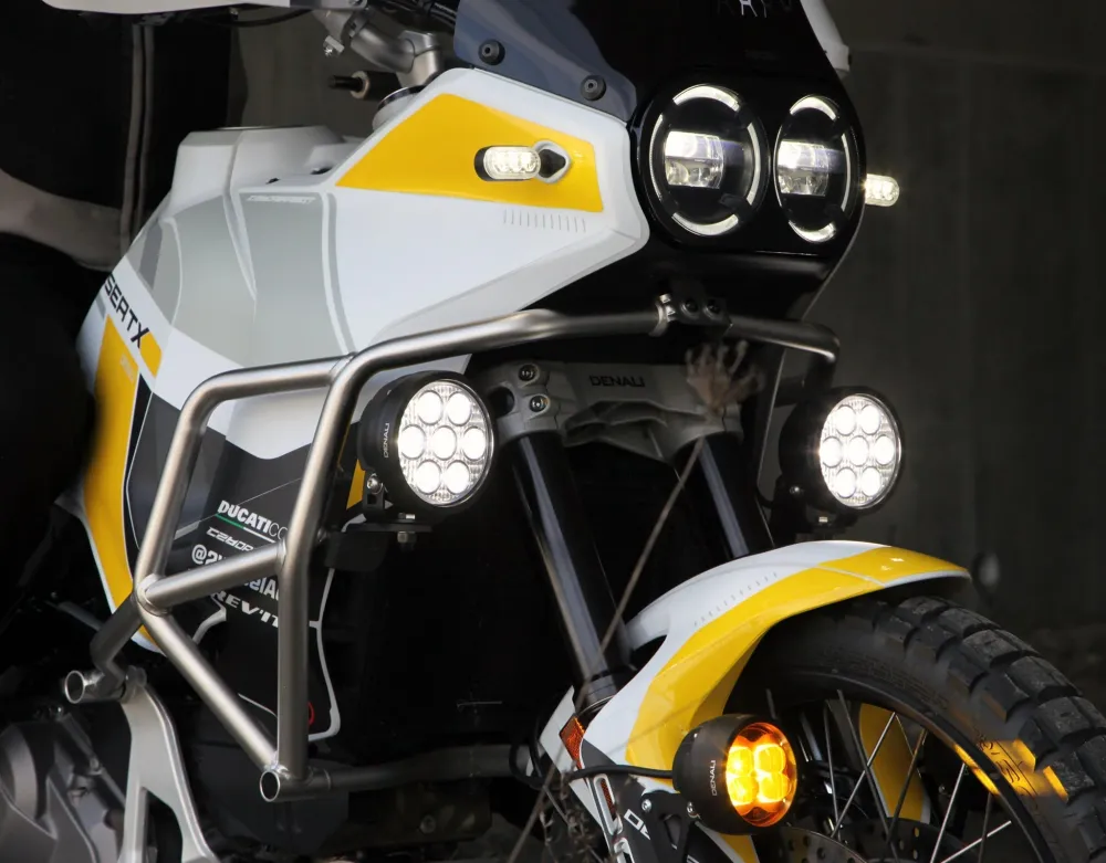 Kørelysfæste - OEM Crashbar adapter - Ducati DesertX DENALI Electronics