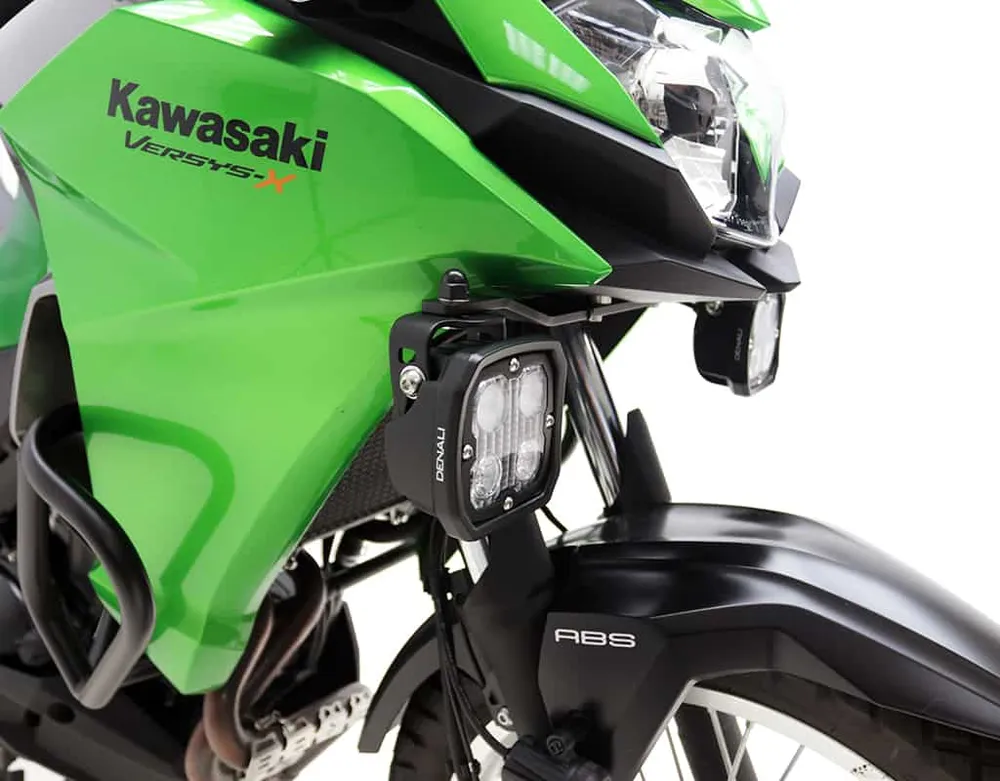 Montering til kørelys - Kawasaki Versy-X 300 '17-'21 DENALI Electronics
