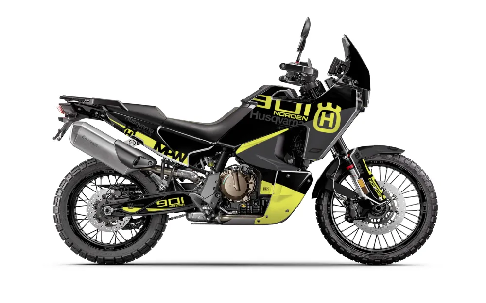 HUSQVARNA Norden 901 DEKOR - "NineOhTwo" (Sort/Gul)