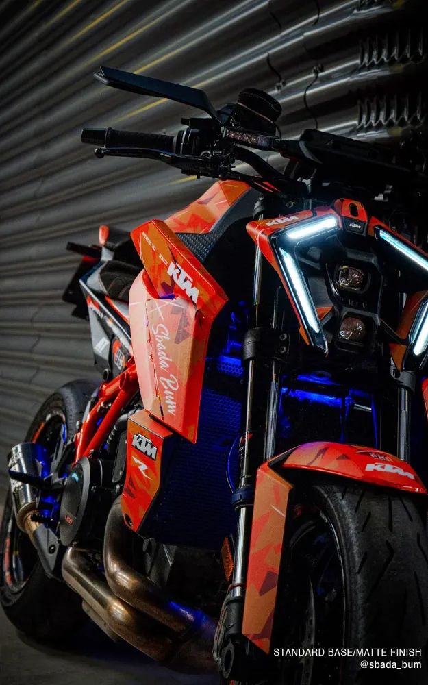 KTM 1390 Super Duke R/Evo DEKOR - "Flake" (Orange/Sort)