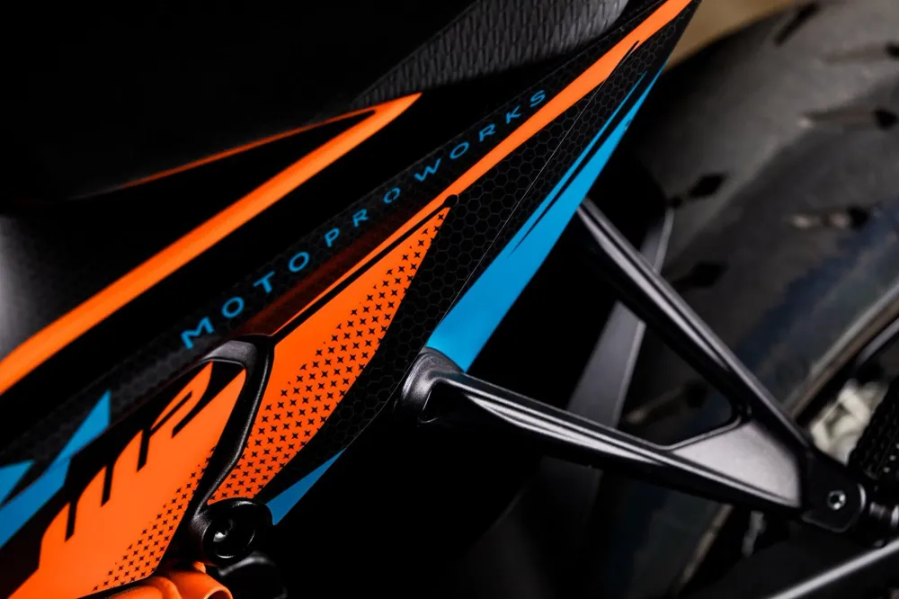 KTM 1390 Super Duke R/Evo DEKOR - "Nebula" (Blå)