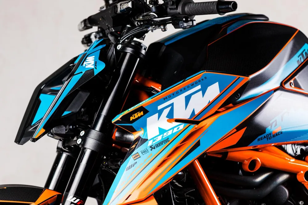 KTM 1390 Super Duke R/Evo DEKOR - "Nebula" (Blå)