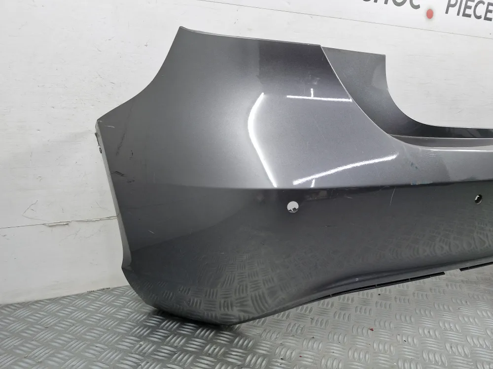 Bagkofanger Mercedes Klasse W176 (fra 04/2012 til 12/2018) – Original brugt med radarer MERCEDES - BENZ