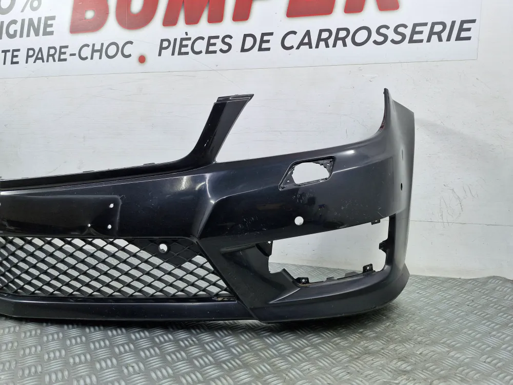 Forreste kofanger Mercedes Klasse C W204 Fase 2 AMG (2011–2014) – Original fabriksbrugte dele MERCEDES - BENZ