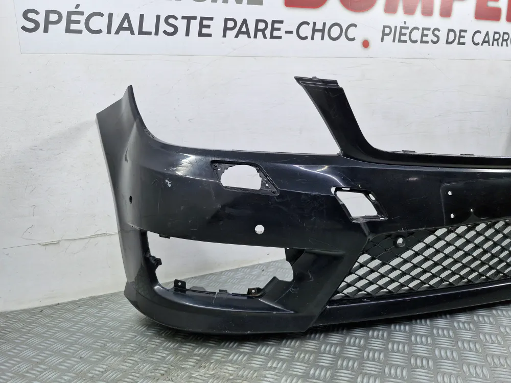 Forreste kofanger Mercedes Klasse C W204 Fase 2 AMG (2011–2014) – Original fabriksbrugte dele MERCEDES - BENZ