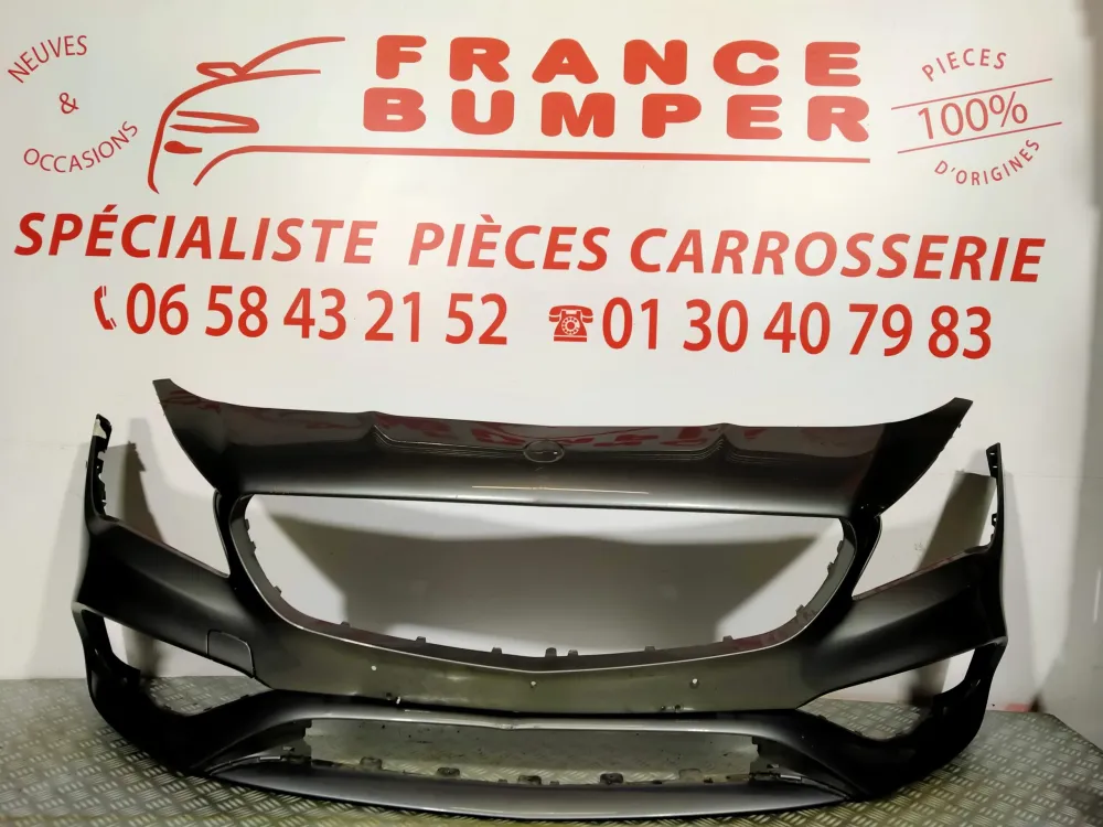 Frontkofanger Mercedes Klasse CLA Fase 2 AMG Pakke brugt MERCEDES - BENZ
