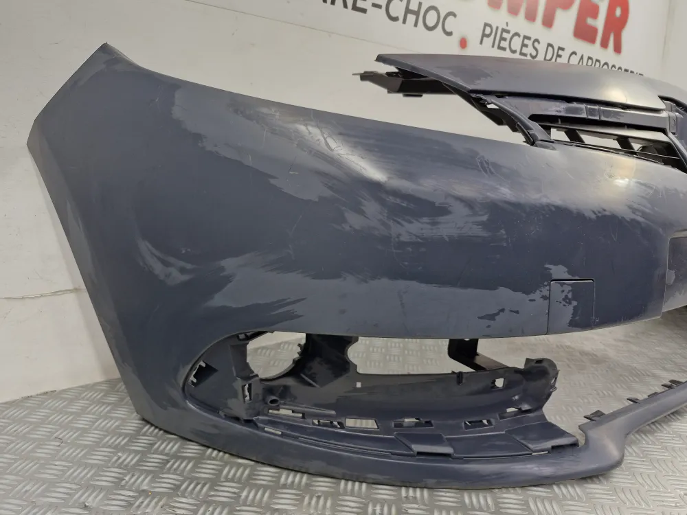 Forreste kofanger Renault Scénic 3 Fase 3 (04/2013 til 07/2016) – Ny original til maling med radar