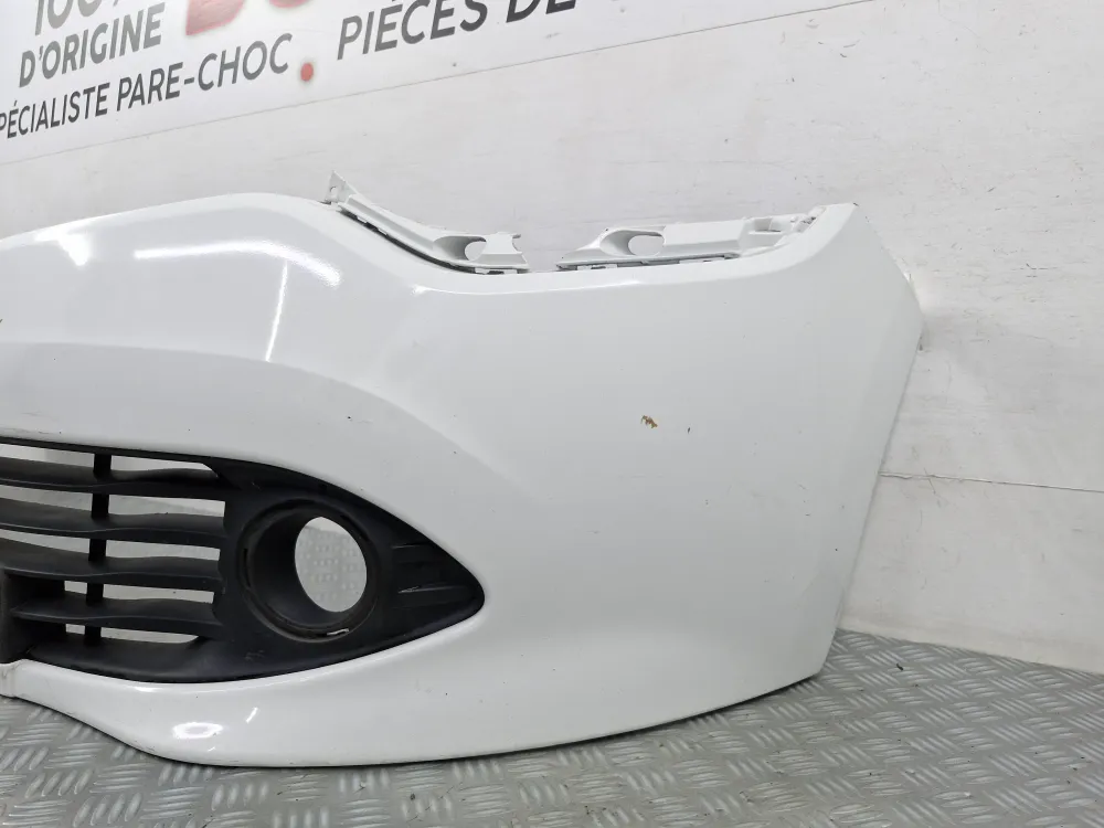 Original front bumper Renault Clio 4 Phase 1 used (07/2012 - 12/2016)