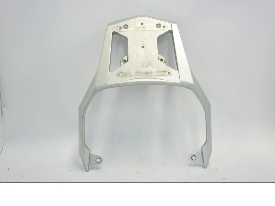 Pakkeholder Suzuki