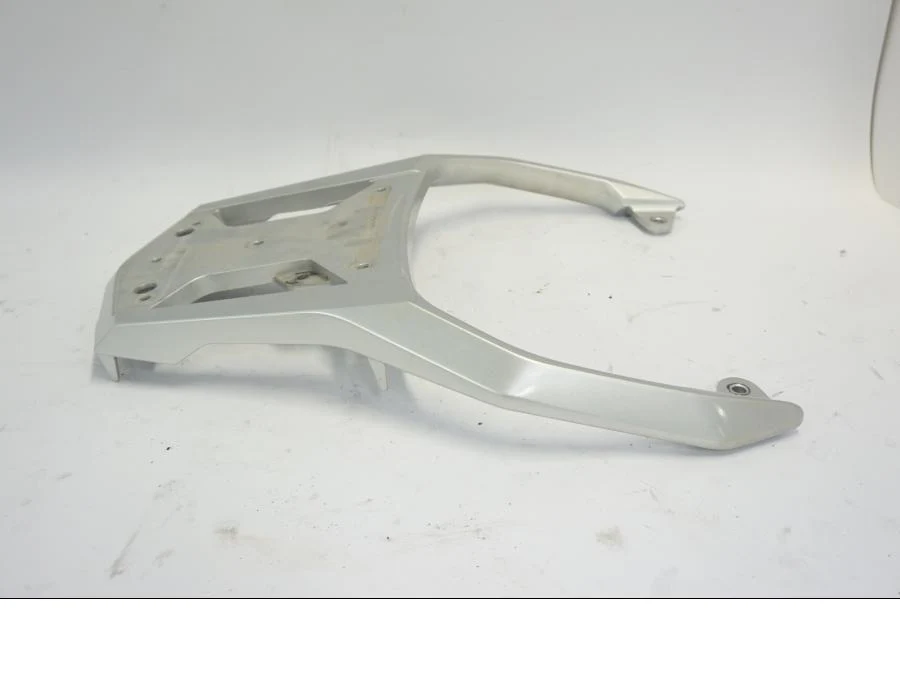 Pakkeholder Suzuki