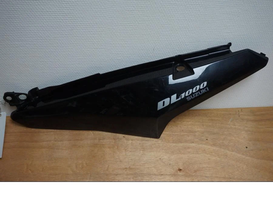 Sidepanel Suzuki