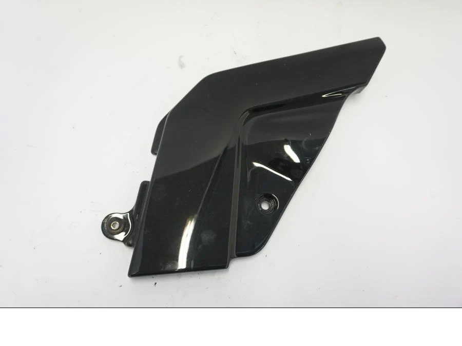 Sidepanel Suzuki