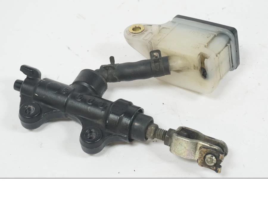 Bremsehovcylinder Triumph