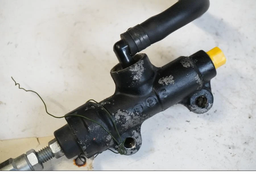 Bremsehovedcylinder Triumph