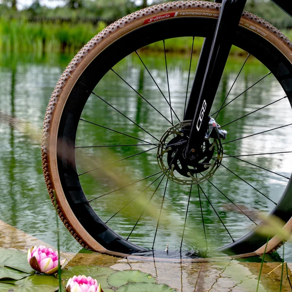 VITTORIA TERRENO PRO T60 Mixed Gravel Race 700x40c Tubeless Ready Soft Brown-dæk