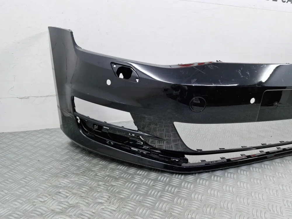 Forreste kofanger Volkswagen Golf 7 Fase 1 (2012–2017) med radar – Original brugt del