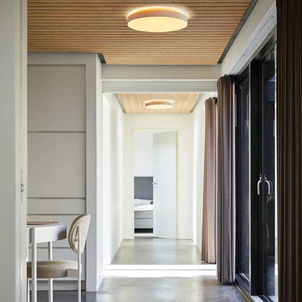 Avela væg- og loftlampe fra Loom Design Parties & Events Hvid
