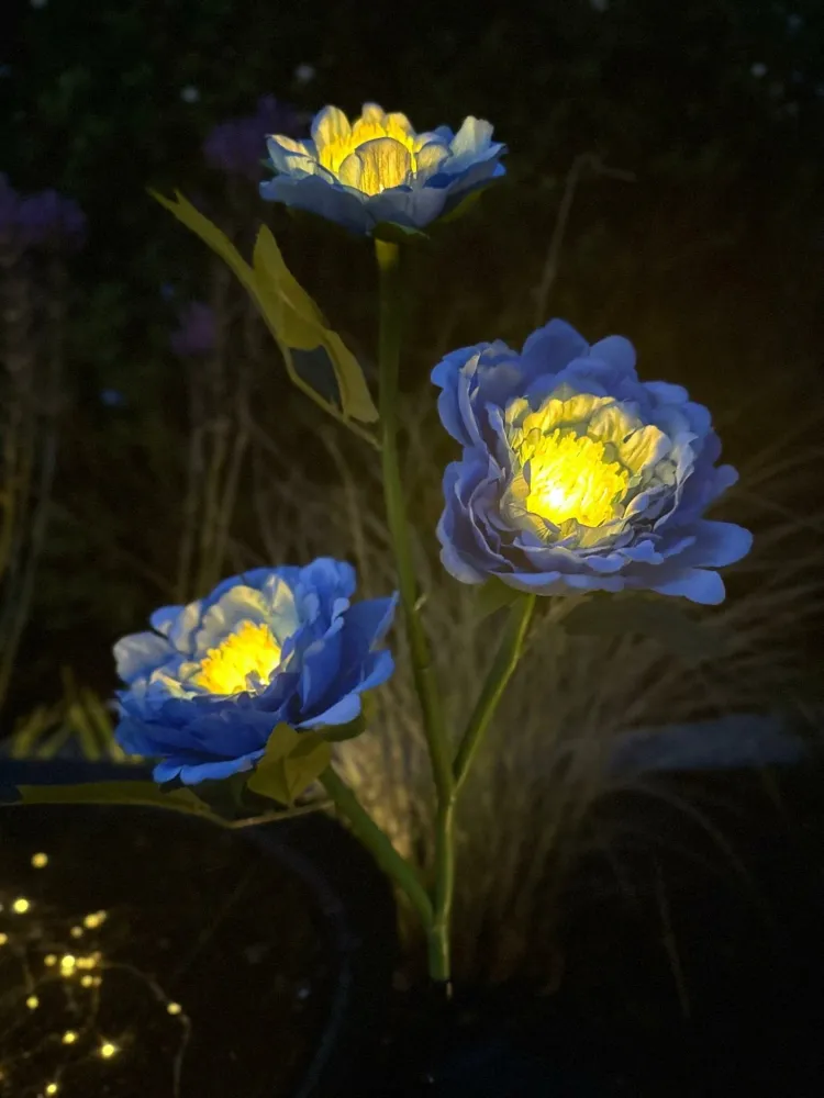 Blomst med solceller – Blå