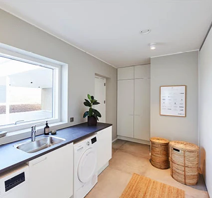 Easy W100 væg/-loftlampe fra Antidark Hvid