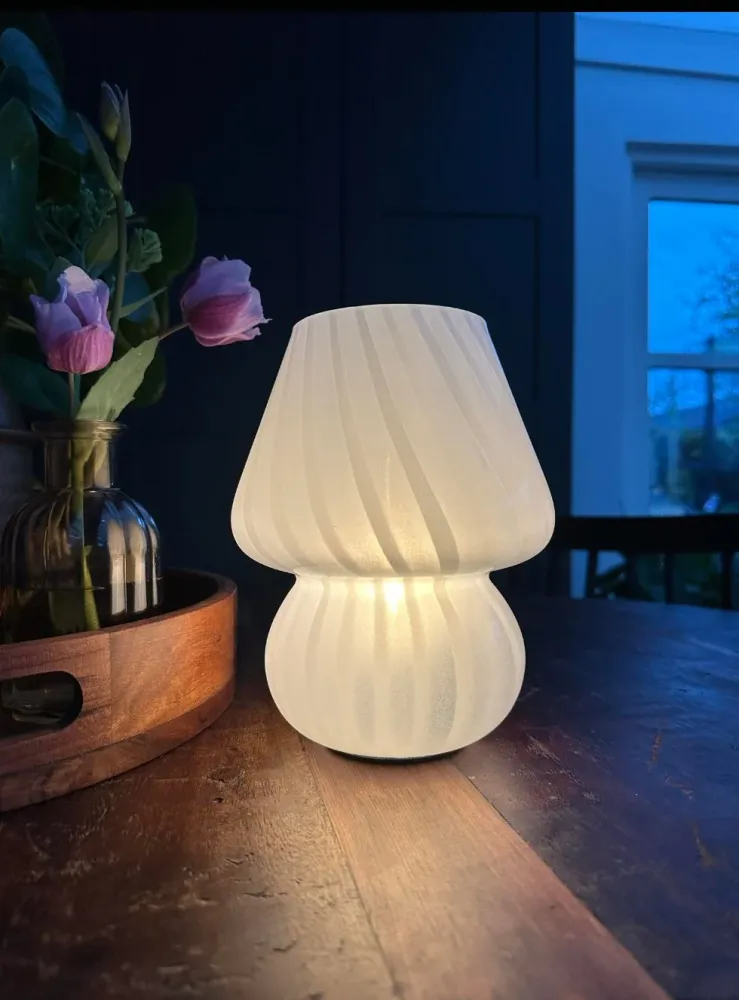 Energieffektiv Mushroom bordlampe - White