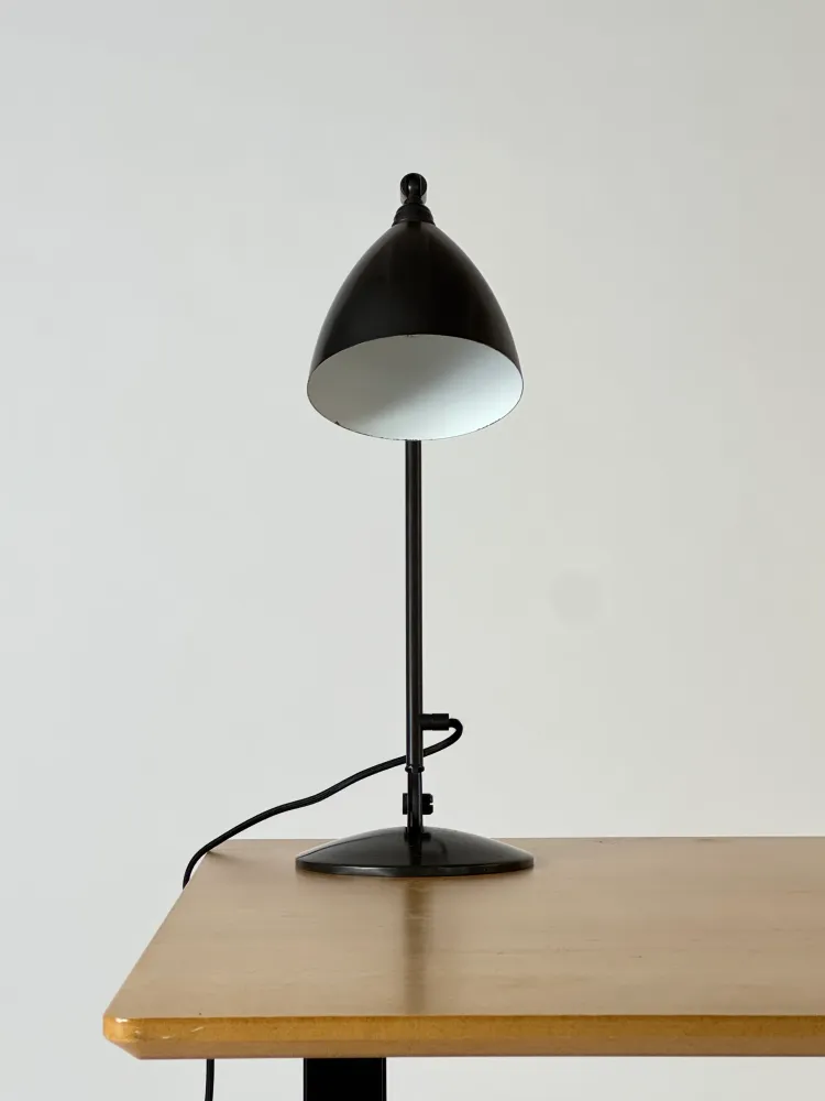 Gubi Bestlite BL2 – Black Warm alloy