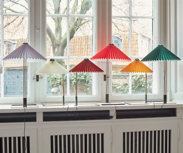 HAY Matin Bordlampe - Large - Vivid Rød