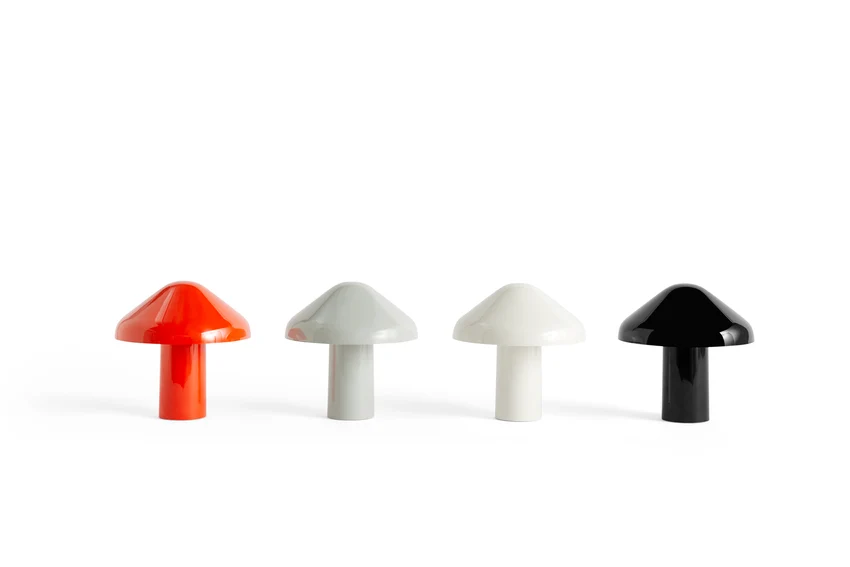 HAY PAO CARRY-ALONG BORDLAMPE - Rød