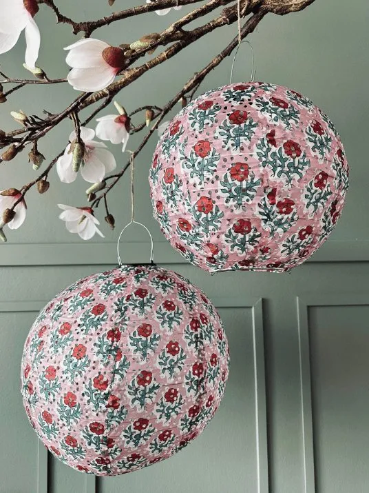 Lampe med solceller – Flower dia 40cm Rose