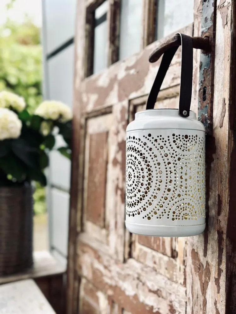 Lanterne med solceller - White alloy