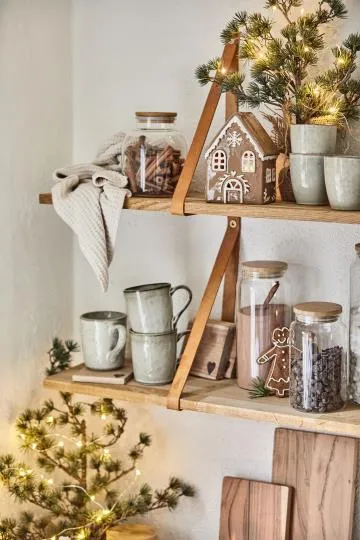 Ib Laursen - Hus t/fyrfadslys - Gingerbread Dørkrans Instant On