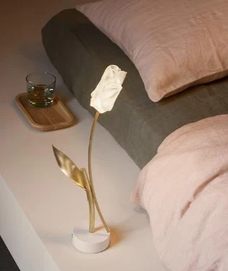 Long-Lasting Tulip bordlampe fra Slamp