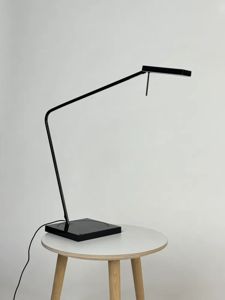 Luxo | Ninety LED Bordlampe