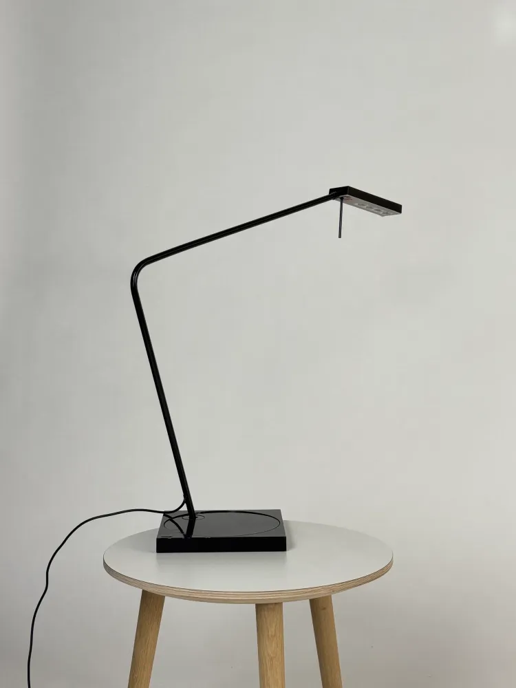 Luxo | Ninety LED Bordlampe